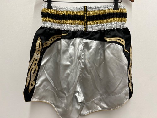 Twins Special Shorts Mens 4L Thai Kickboxing Boxing Flames White Gold - Picture 9 of 9