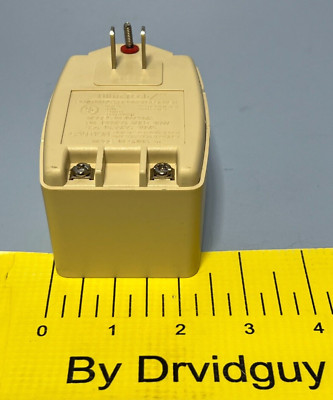 Ultra Tech IM-16V40VA Plug-In Class 2 Transformer; Pri. 120VAC 60Hz 48W