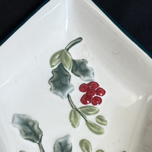 Pfaltzgraff WINTERBERRY Piece For Star-Shaped RELISH SET Candy Nuts (2 Berry) - Afbeelding 2 van 18