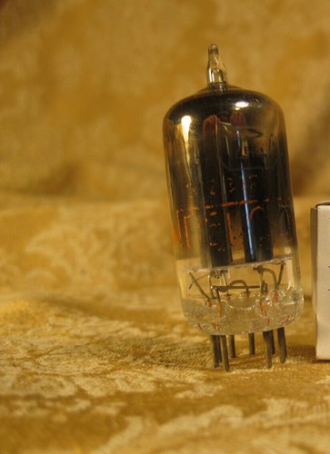 Smoked Tung-sol 12AU7A ECC82 Vacuum Tube Square D Getter Test NOS