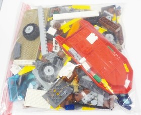 Lego City Police 60068  - Crooks' Hideout - COMPLETE w/ 4 Manuals!