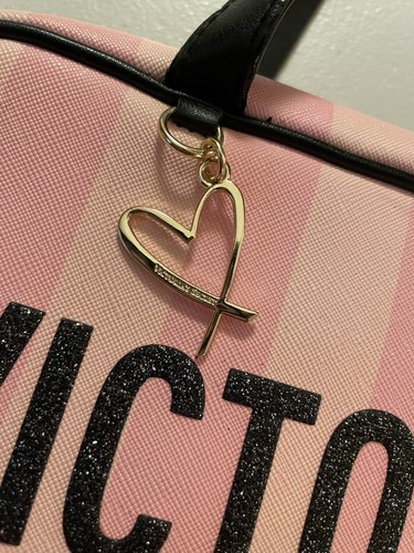 Victoria's Secret Lim. Edition Jetsetter Pink Stripe Hanging Travel Cosmetic Bag - Picture 3 of 14