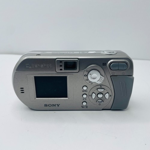 Sony Cyber-shot DSC-P92 5.0MP Digital Camera Japan Silver FOR REPAIR/PARTS ONLY - Picture 7 of 9