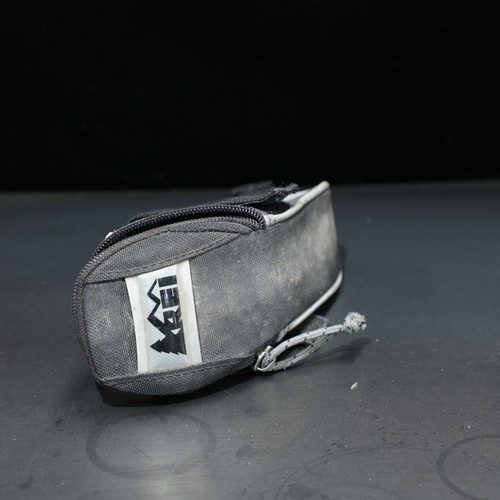 REI Bicycle Saddle Bag - Used - Picture 5 of 5
