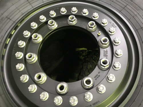 **HUTCHINSON ALUFELGE MODIFIZIERT**KEINE LÄNGEREN RADBOLZEN MEHR NÖTIG**14.00R20 - Bild 2 von 11