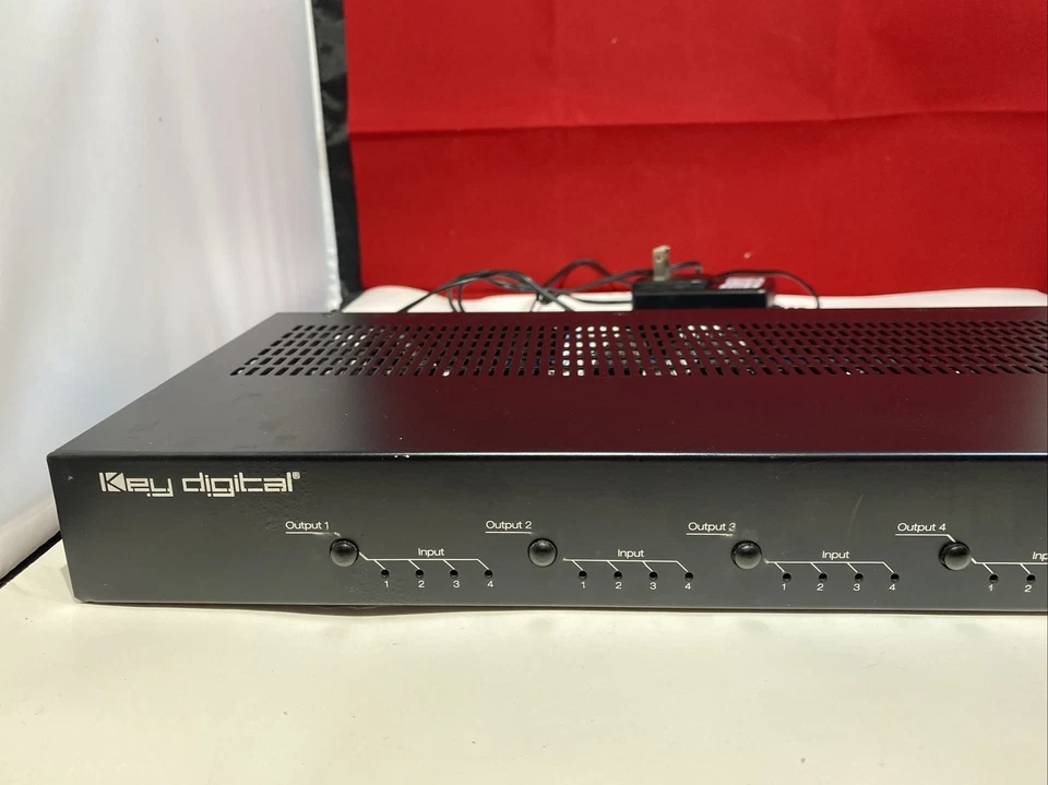 Key Digital KD-4x4CSK 4x4 I/O HD/4K HDMI Matrix Switcher Audio DeEmbedders - Image 3 of 4