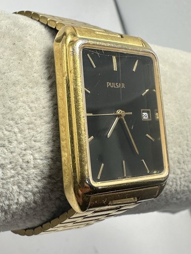 Pulsar V722-X009 Mens Tank Watch New Battery 26MM 8" Gold Tone E95 - Picture 3 of 15