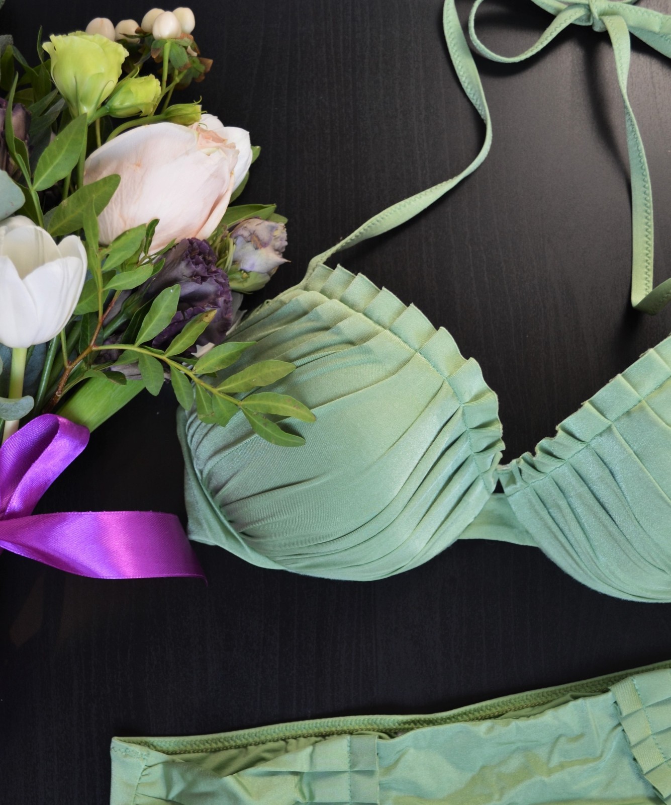 La Perla Swimwear M 12 US 16 UK Cup B Beach Bikini Swimsuit Pleated Green La Perla Swimwear M 12 US 16 UK Cup B Beach Bikini Swimsuit Pleated Green