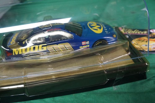 Racing Champions Moog Chassis Parts 1:24 Diecast 30071 M2 Ford Taurus Nascar - Picture 2 of 4