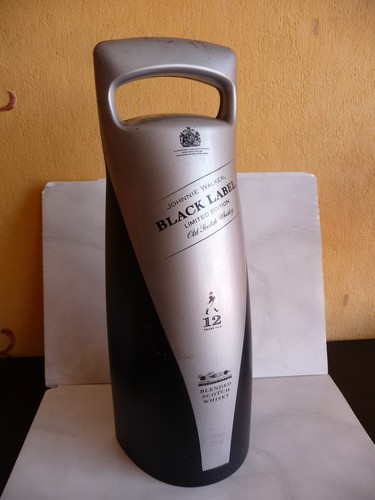Johnnie Walker Plastikbox Limited Edition Vodafon McLaren Mercedes 1l LEER rar - Bild 1 von 10