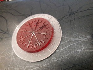 vegvisir-compass-Nordic-symbol-of-pagan-magic-amulet-transparent-amp-RED-plastic
