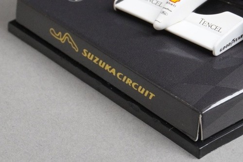 1:43 MINICHAMPS 539934308 McLaren Ford Suzuka 1993 Last Running #8 A. Senna - Picture 7 of 9