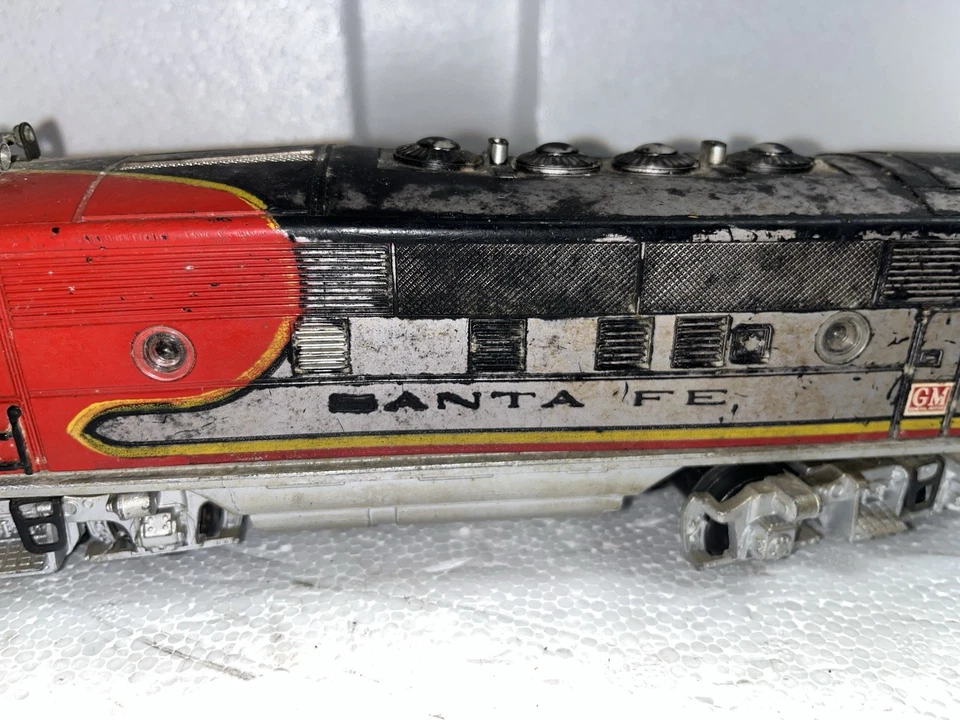 Lionel 2333-20 O Santa Fe EMD F3 Diesel Locomotive  1949, Rare Read Untested #3 - Image 3 of 4