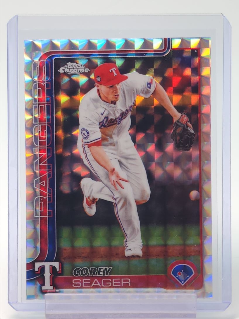 COREY SEAGER 2025 TOPPS CHROME GEOMETRIC REFRACTOR RANGERS A Q2754