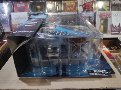 Diamond Select X-Files AGENT FOX MULDER 7" Action Figure NEW UNOPENED - Picture 4 of 6