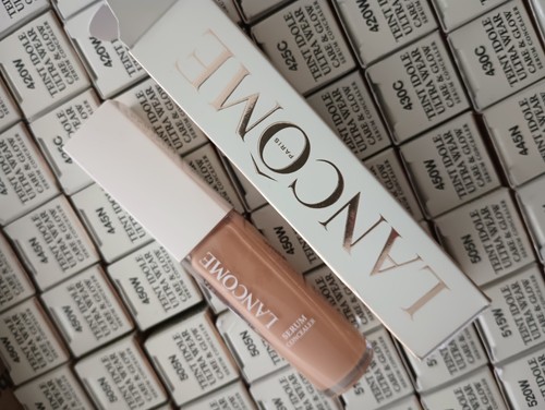 Teint Idole Ultra Wear Care & Glow Concealer By Lancome