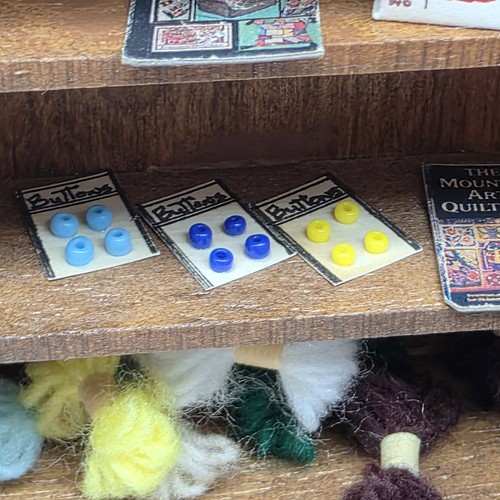 Nähen Basteln Zimmer Puppenhaus Miniaturen Garn Stricken Häkeln Stoff Bolzen - Bild 14 von 24