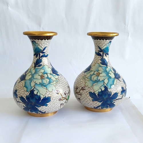 Pair of late 20th century Chinese vases | Cloisonne enamel | Floral decorated - Picture 9 of 10