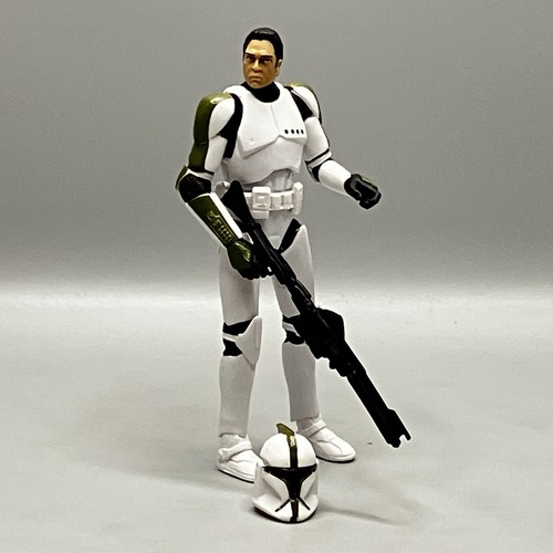 Star Wars Clone Trooper Sargent 3.75" Action Figure Helmet & Blaster 2011 - Picture 1 of 9