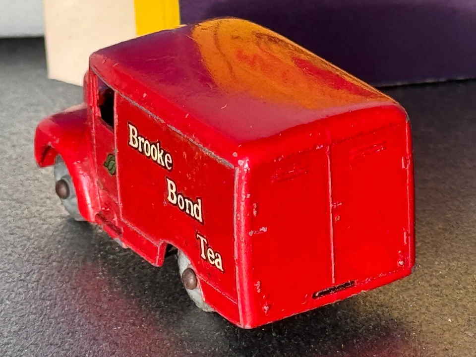 MATCHBOX LESNEY 1-75 TROJAN VAN  No 47 BROOK BOND TEA BOXED ORIGINAL BOX  - Image 4 of 4