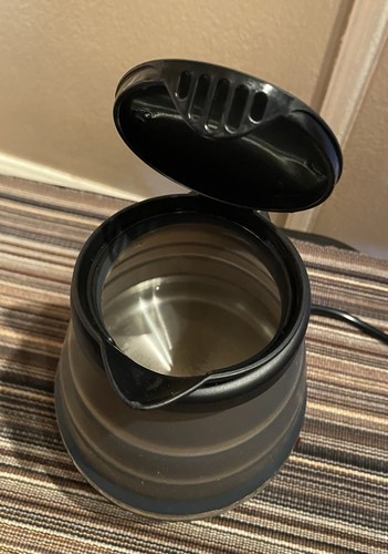 Gourmia GK360B 1-2 Cup Design Foldable Travel Kettle for Camping/Travel/Home - Picture 8 of 18