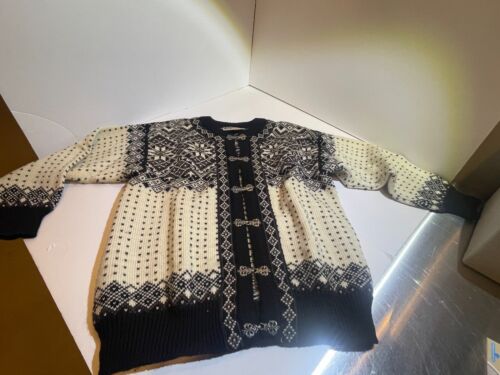 Dale of Norway Women's Size Small Wool Blue White Metal Clasp Cardigan Sweater - Picture 3 of 17