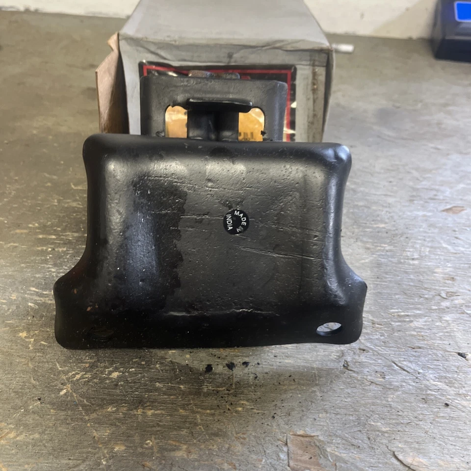 Anchor 2382 GM 1982-87 Left Motor Mount Fits V6 NEW NOS In Box - Image 3 of 3