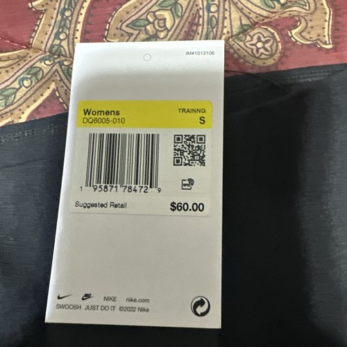 NIKE Dri-Fit Women's TRAINING Shorts Black DQ6005-010 Size Small NWT $60.00 - Picture 4 of 6