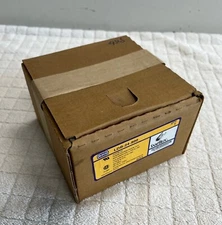 New Factory Sealed ILSCO Power Distribution Block SNAPBLOC LDB-24-500