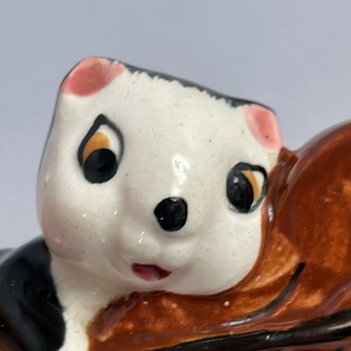 Japan 50's Kitsch Ceramic Skunk Anthropomorphic Figurine Playing Cello Bass - Picture 2 of 7