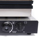 Foto 16 di 23