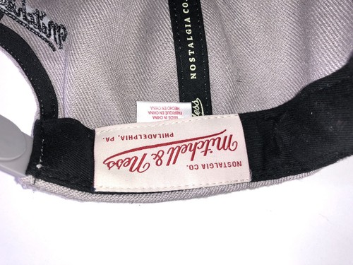 Los Angeles Lakers Mitchell & Ness Gray NBA Snapback Hat - Picture 9 of 10