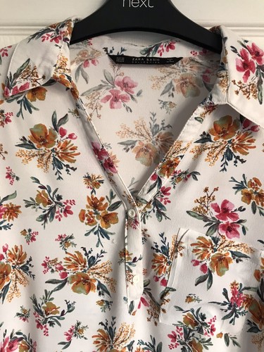 Ladies Ivory Mix ZARA Basics Long Sleeved V Neck Floral Blouse/Shirt - Size XS - Picture 4 of 8