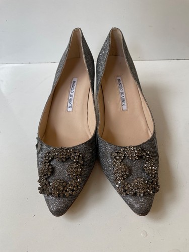 Manolo Blahnik Hangisi Jeweled Glittered Silver Satin Women's Pumps EUR 36/USA 6