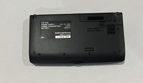 Sharp Wizard 256kb OZ-630 Personal Information Organizer Black Backlight Display - Photo 3 sur 3