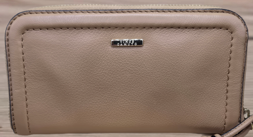Cartera Vince Camuto 100% Cuero Cremallera Alrededor Color Coñac Claro Hecha en India - Imagen 8 de 8