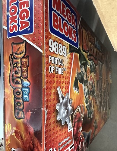 MEGA BLOKS Fire And Ice Dragons Portal Of Fire 9889 170 Pieces 2005 mega-bloks-fire-and-ice-dragons-portal-of-fire-9889-170-pieces-2005