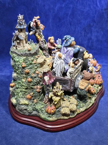 Vintage Halloween The Boyds Bears Collezione At Haunted Hill Danbury come nuovo - raro - Foto 10 di 24