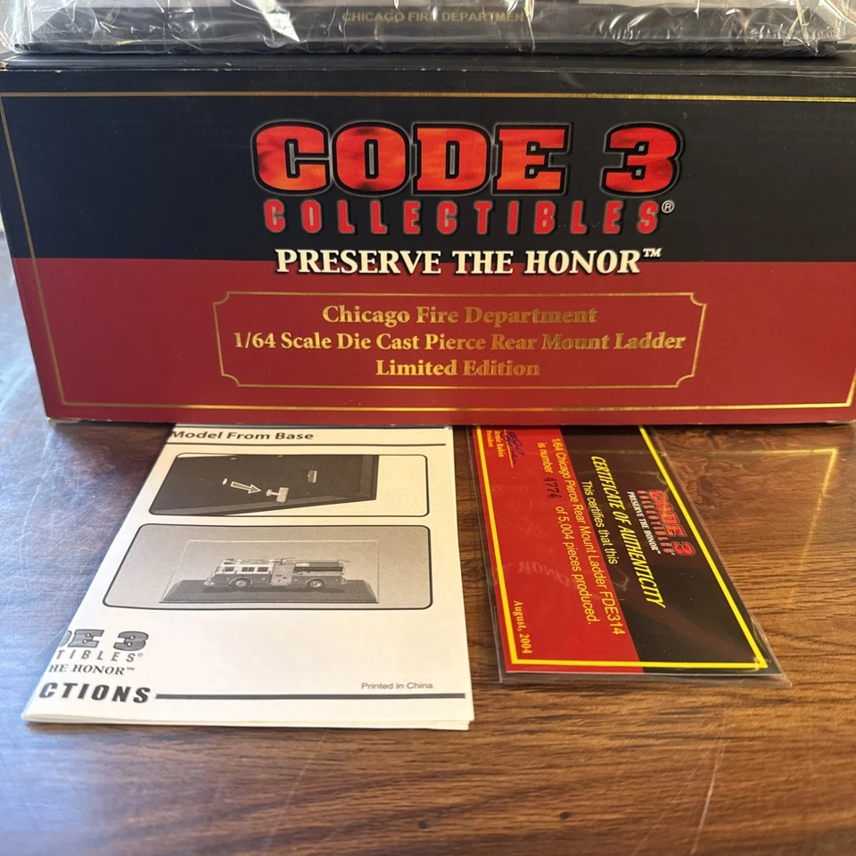 Code 3 Collectibles Chicago Fire Department 1/64 Pierce Rear Mount Ladder New - Image 3 of 4