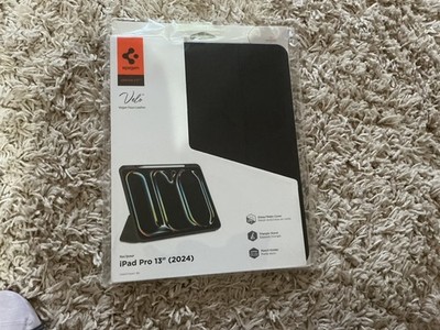 Spigen Urban Fit Hülle für iPad Pro 13'' | Veganes Kunstleder | Midnight Green