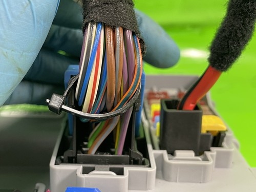 FORD KA MK2 BCM BODY CONTROL MODULE FUSE BOX 00518735520 2009-2016 - Picture 8 of 21