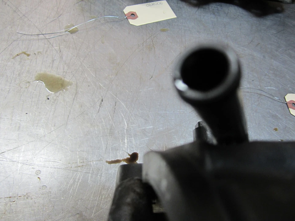 Cubierta válvula derecha nissan maxima 3.5 2004 Foto 3 de 4