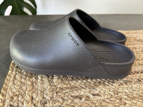 Crocs Dylan dunkelbraun/schwarz Clogs Pantoletten Herren 8 Damen 10 - Bild 3 von 6