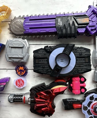 Kamen Rider Geats DX Desire Driver Raise Buckles Holder Weapon Core ID Set Japan - Picture 3 of 4