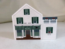 The Cats Meow Peltiers Market General Store Series Shelf Sitter Faline 1993