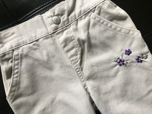 Lee Girls Pull-On Khaki Pants Floral & Butterfly Embrodiery Size 2T - Picture 2 of 8