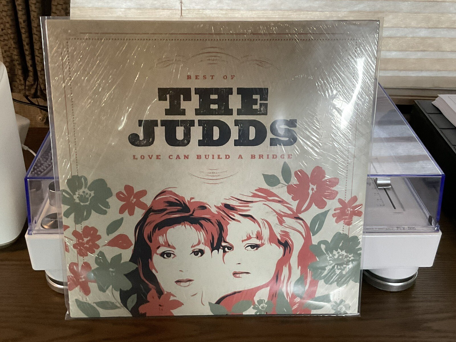 Love Can Build A Bridge: Best Of The Judds by Judds (Record, 2022)NEW SEALED