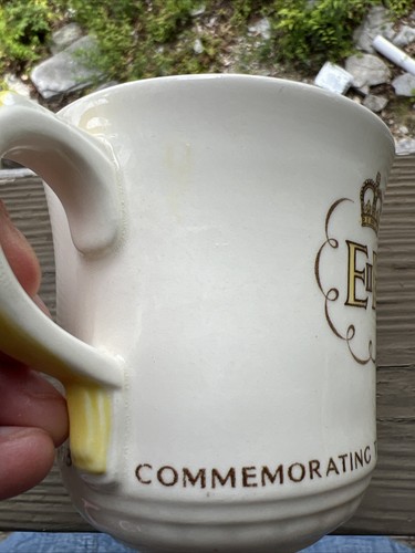 ROYAL DOULTON QUEEN ELIZABETH II CORONATION 1953 MUG - Picture 12 of 12