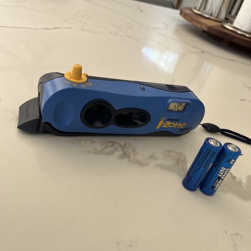 Vintage POLAROID i-Zone Camera Blue TESTED AND WORKING GREAT!!! - Picture 3 of 3