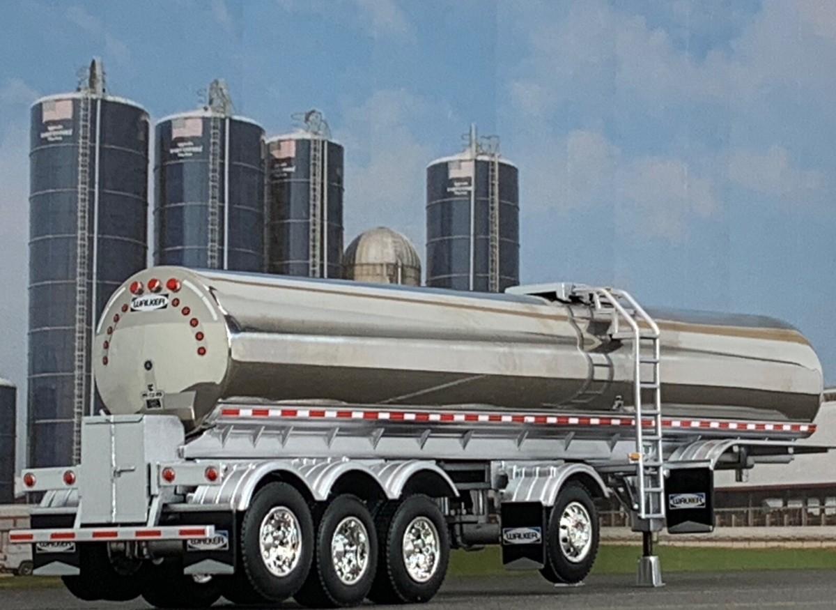 1/64 DCP WALKER QUAD AXLE MILK TANKER | eBay